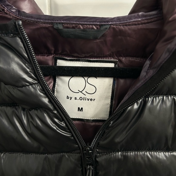 s.Oliver Womens Medium Quilted coat with a pouch - black NWOT - Picture 8 of 10